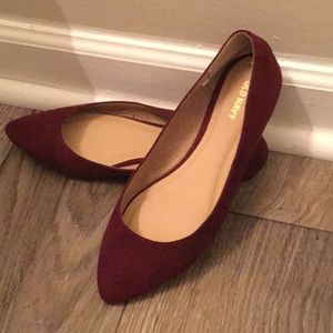 Maroon flats